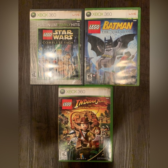 XBOX 360 LEGO Bundle - Picture 1 of 2